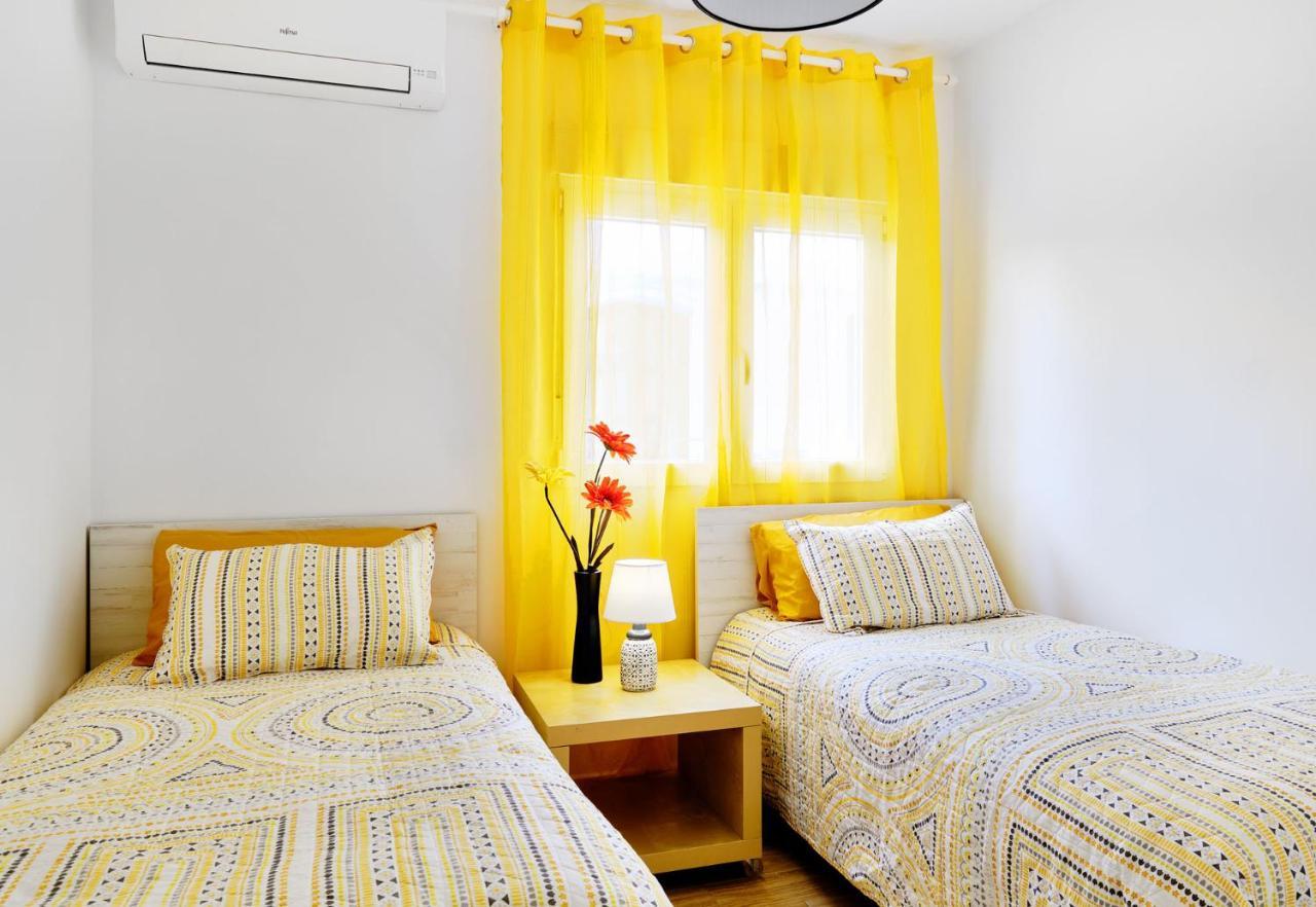 Family Bungalow La Zenia Beach Dehesa de Campoamor  エクステリア 写真