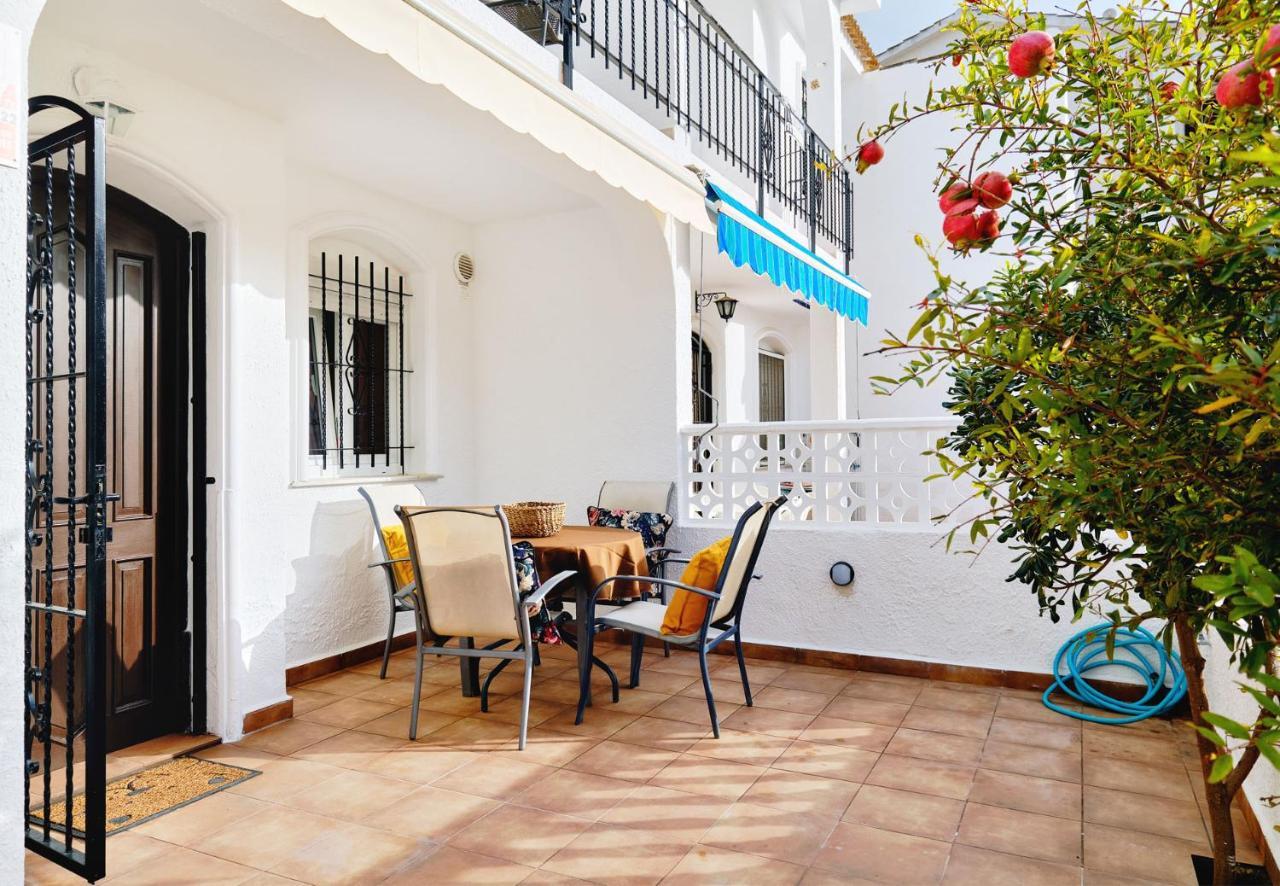 Family Bungalow La Zenia Beach Dehesa de Campoamor  エクステリア 写真
